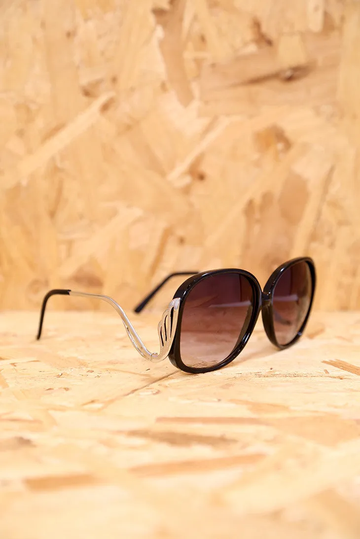 70s Swan Black Sunglasses