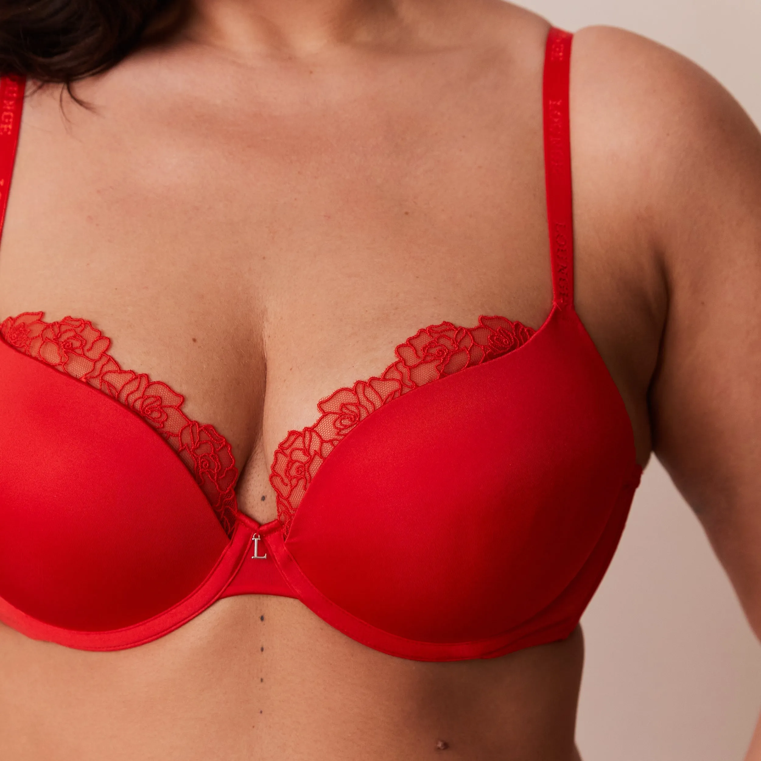 Anti-Gravity Push-Up Bra  - Red