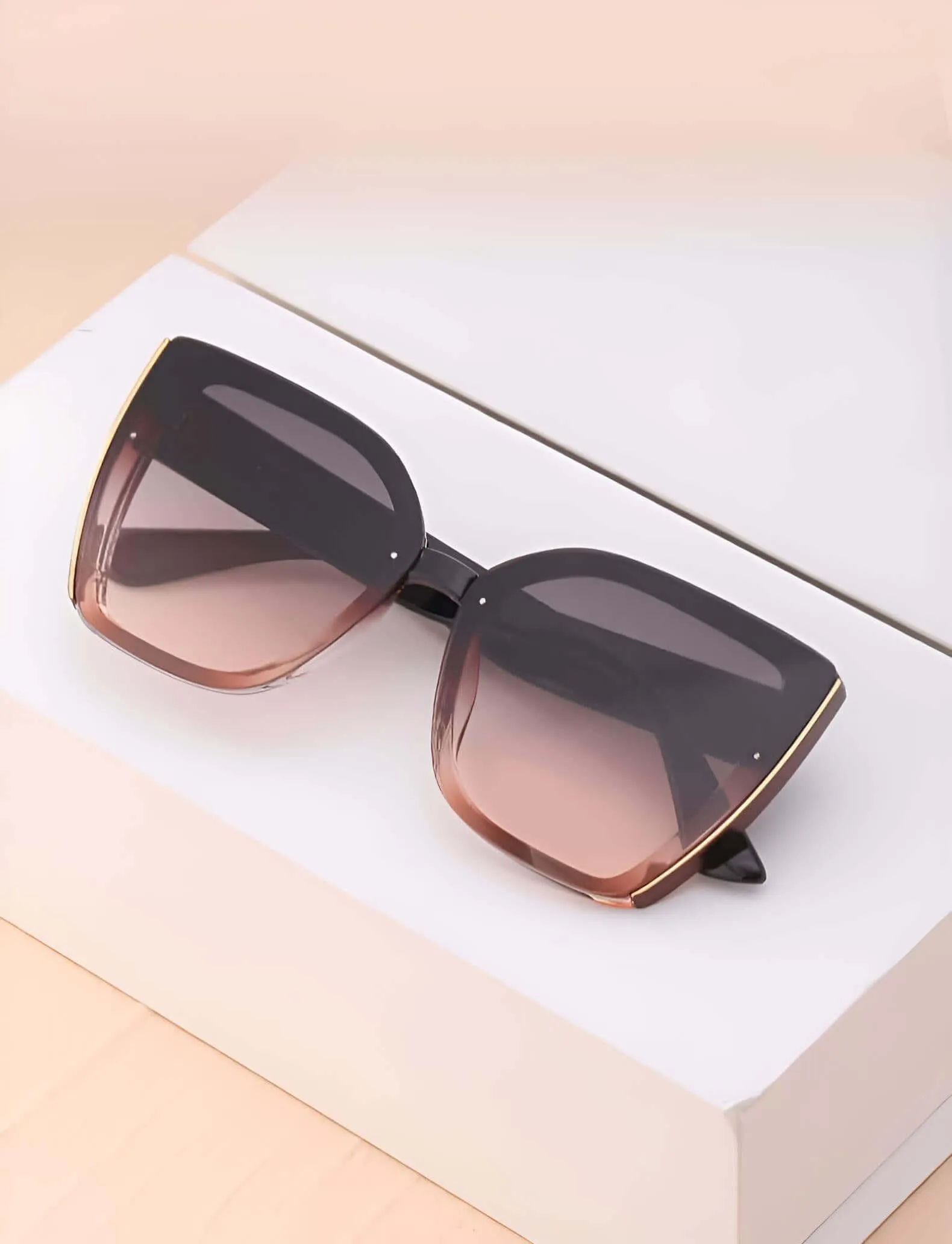 Cat Eye Oversized Sunglasses