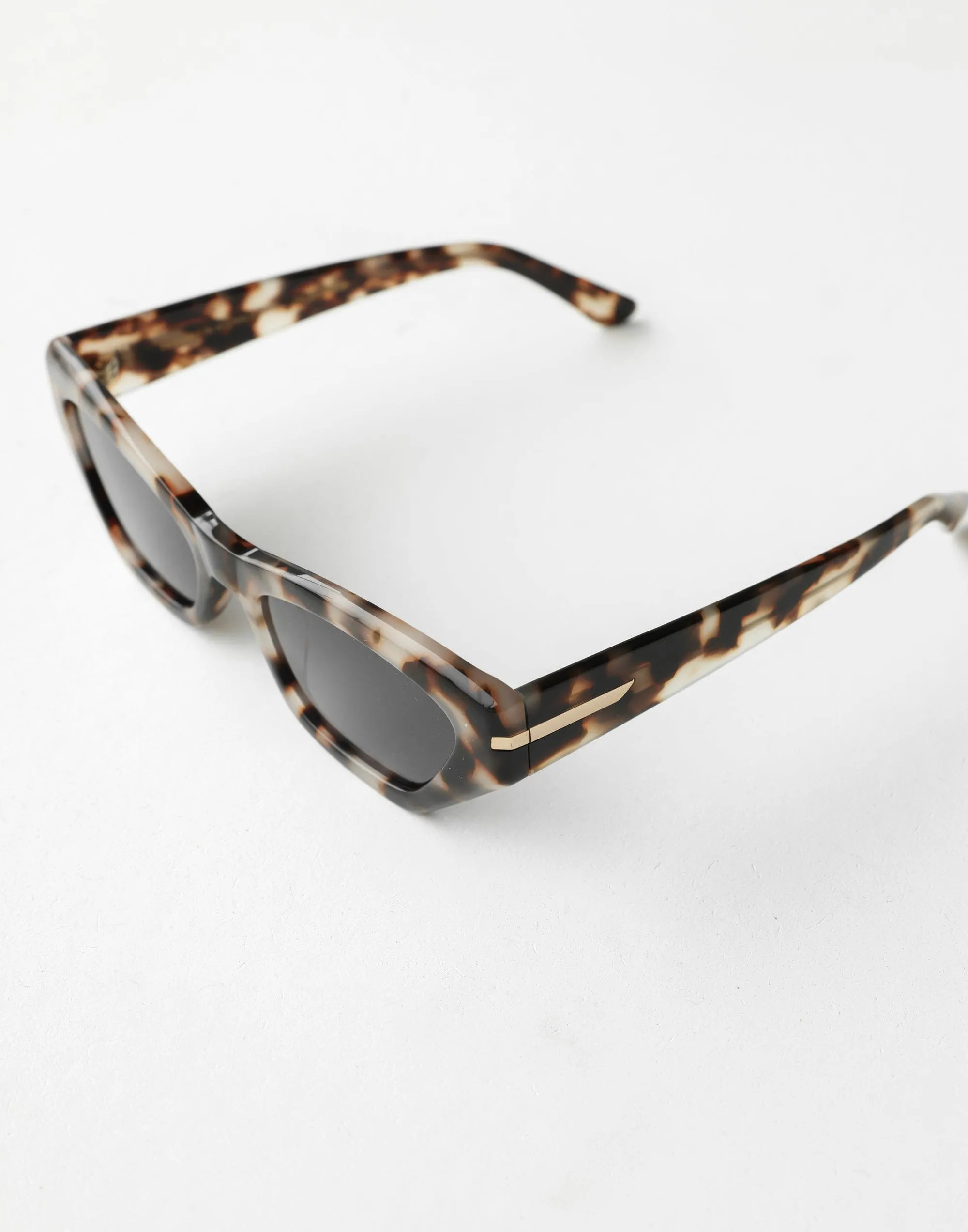 The Ellingson Sunglasses (Marble Tort Jet) - By Banbé